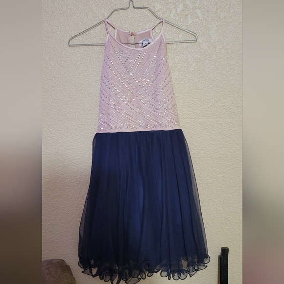 Dillard's Other - Girls dress size 10